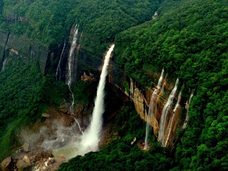 5 Beautiful Places in India You Must Visit