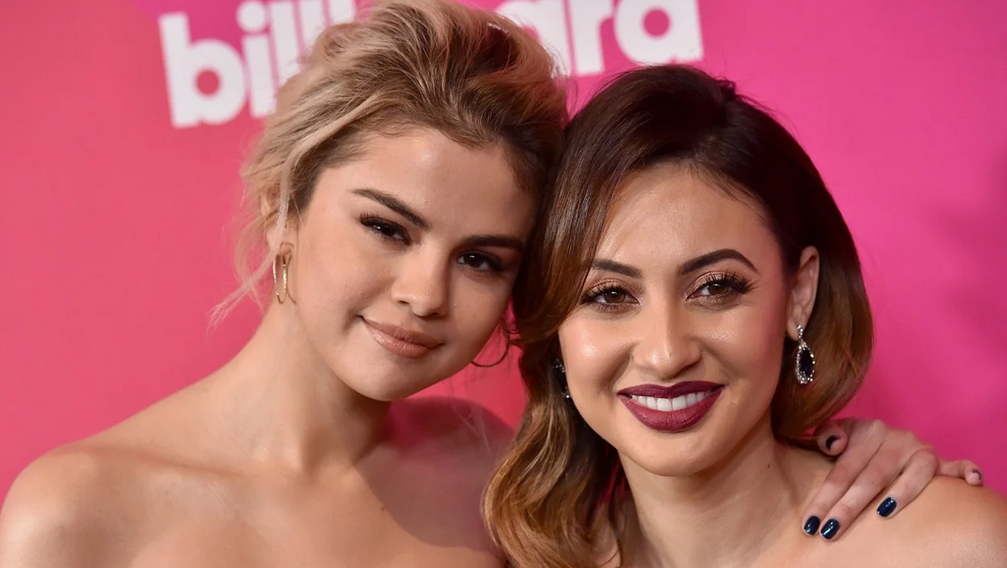 Selena Gomez Apologises For Her “Only Friend” Statement